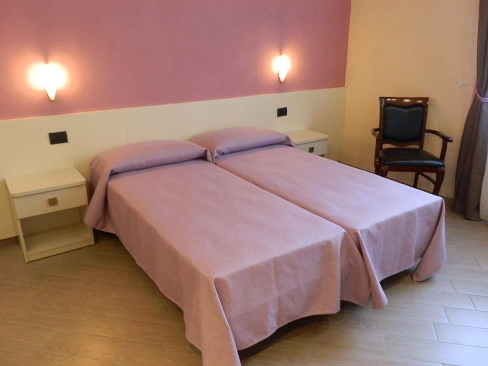 Affittacamere Serena Piacenza Exterior foto