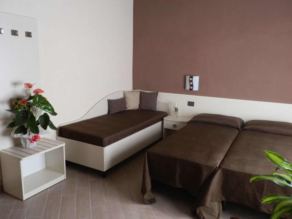 Affittacamere Serena Piacenza Exterior foto